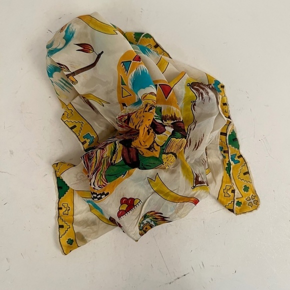 Indian Theme‎ Scarf - Picture 4 of 5